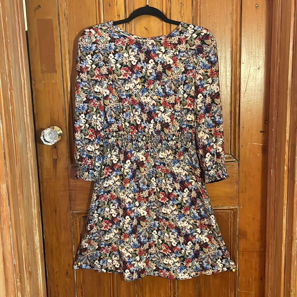 Sesame Simple Classic  Floral Dress Sz 4